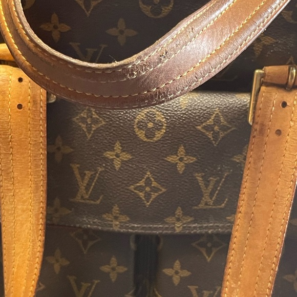 Louis Vuitton Multipi Cite shoulder bag Authentic - Picture 10 of 16